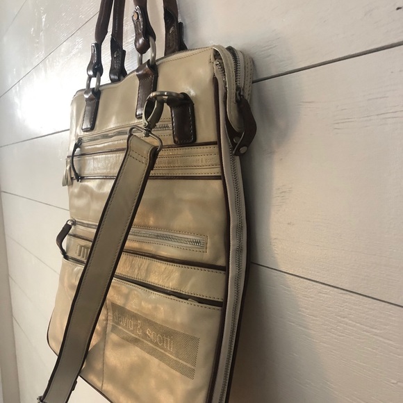 David & Scotti Leather Messenger Bag